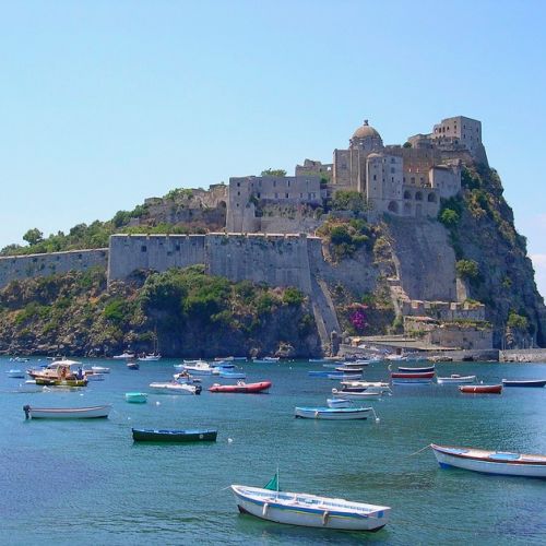 Ischia: una joya por descubrir frente a Nápoles