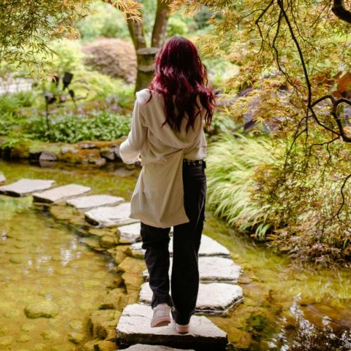 Jardín: ¿cómo colocar senderos de piedras al estilo japonés?